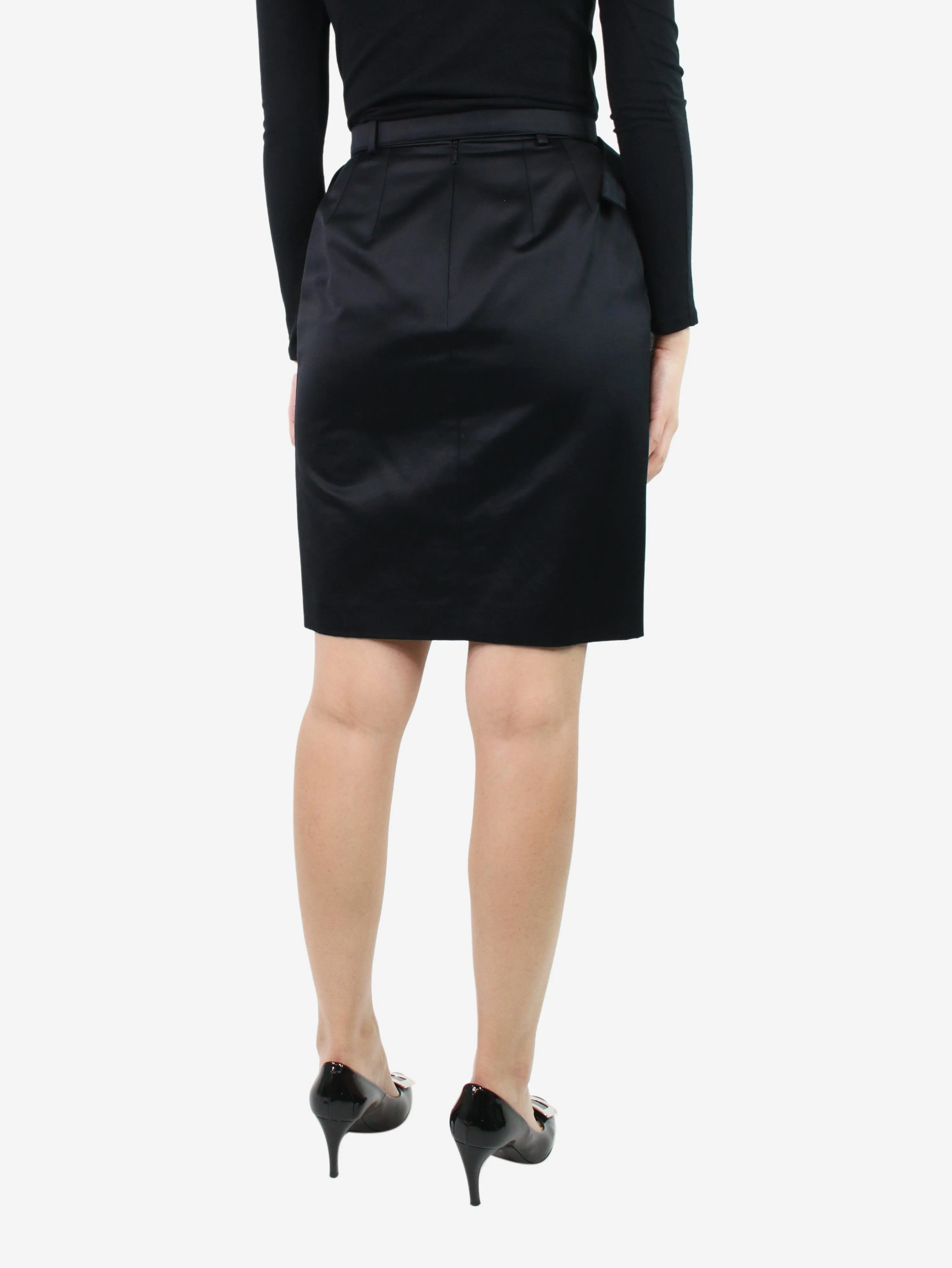 Black skirt with belt - size UK 8