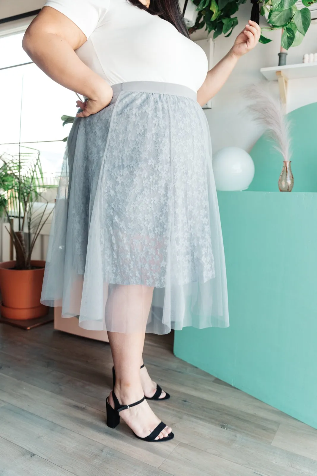 Layered In Lace Skirt In Gray