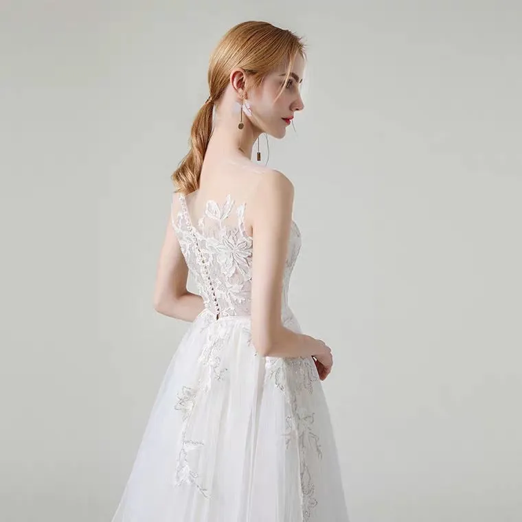 The Kaselly Wedding Bridal Sleeveless Lace Gown